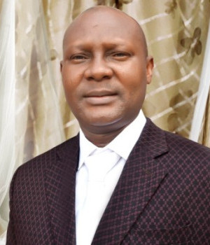 Dr. Solomon Akinremi Makanjuola Photo